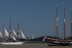 p1121021