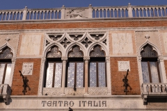 p1217858