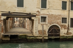 p1218996